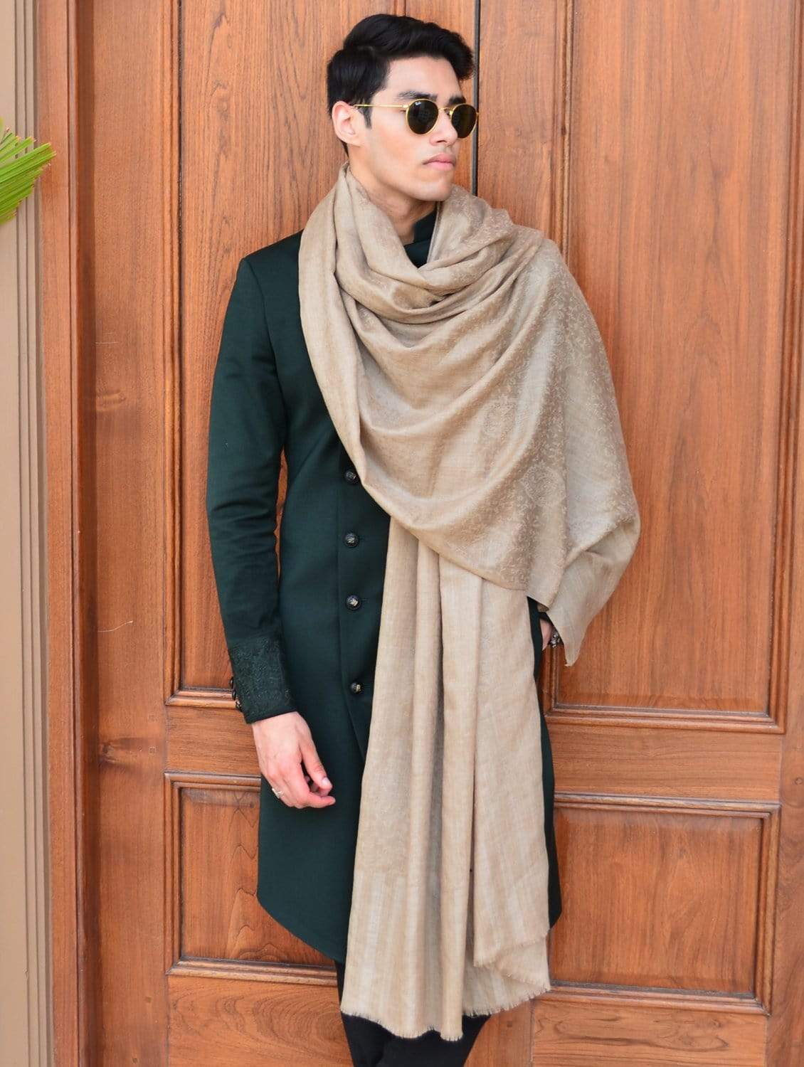 Pashtush India Shawl Pashtush Mens Shawl, Fine Wool Jacquard Weave, Soft and Light Weight