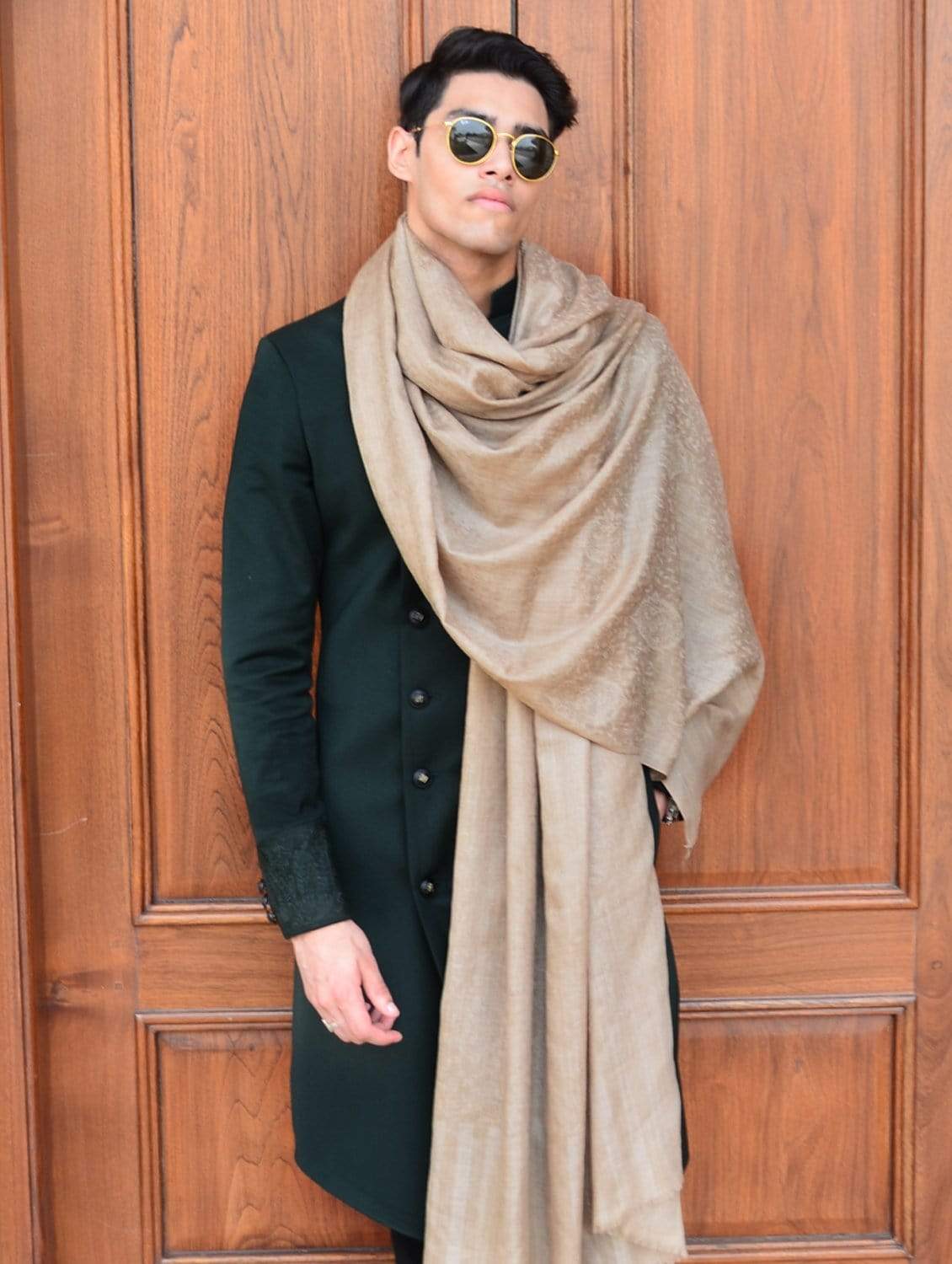 Pashtush India Shawl Pashtush Mens Shawl, Fine Wool Jacquard Weave, Soft and Light Weight