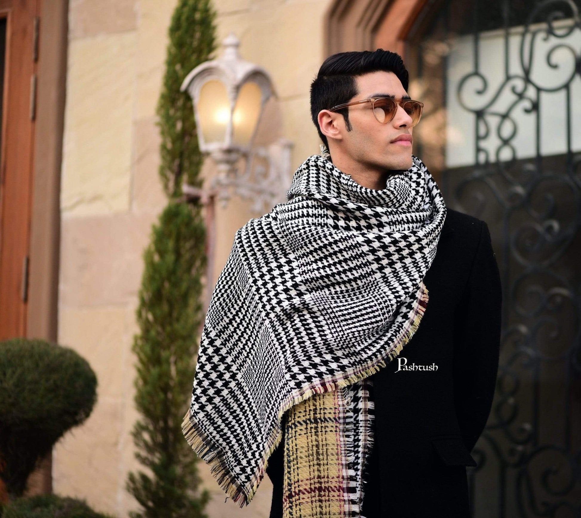 Pashtush India 70x200 Pashtush Mens Thick and Warm Woollen Scarf, Reversible Checks