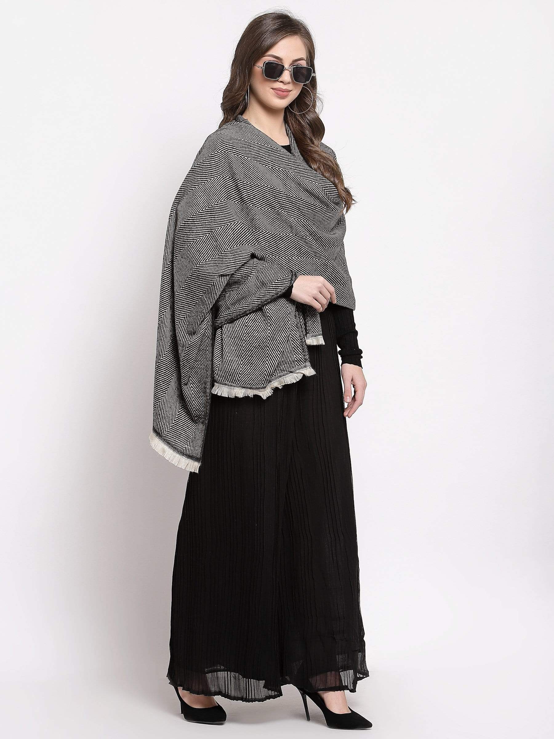 Pashtush India 70x200 Pashtush Womens Thick and Warm Woollen Scarf, Oversized, Smoked Grey
